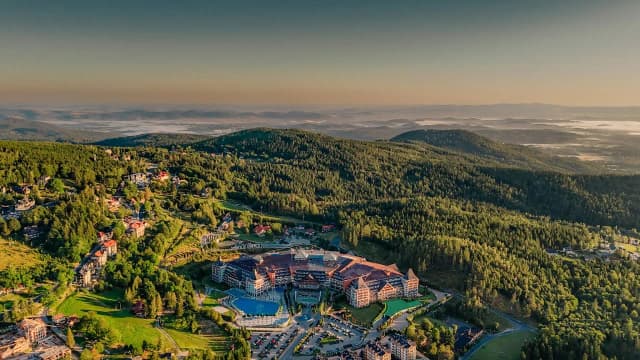 Ile kosztuje nocleg w hotelu? Ceny, które zaskoczą każdego Ile kosztuje nocleg w hotelu? Ceny, które zaskoczą każdego