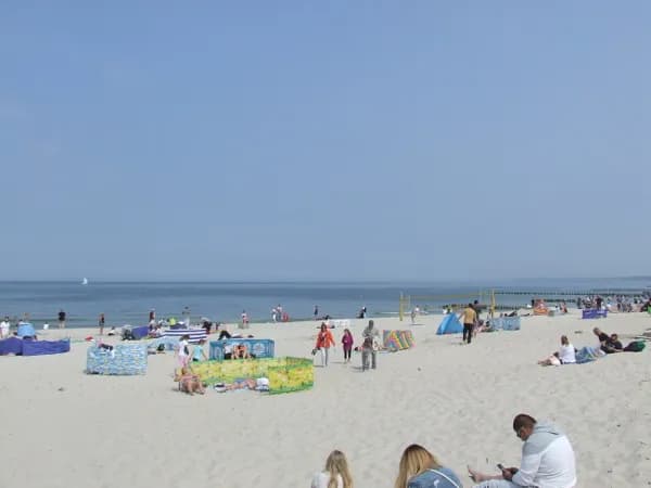 Plaża Wschodnia czy Zachodnia w Ustce - która plaża jest lepsza? Plaża Wschodnia czy Zachodnia w Ustce - która plaża jest lepsza?