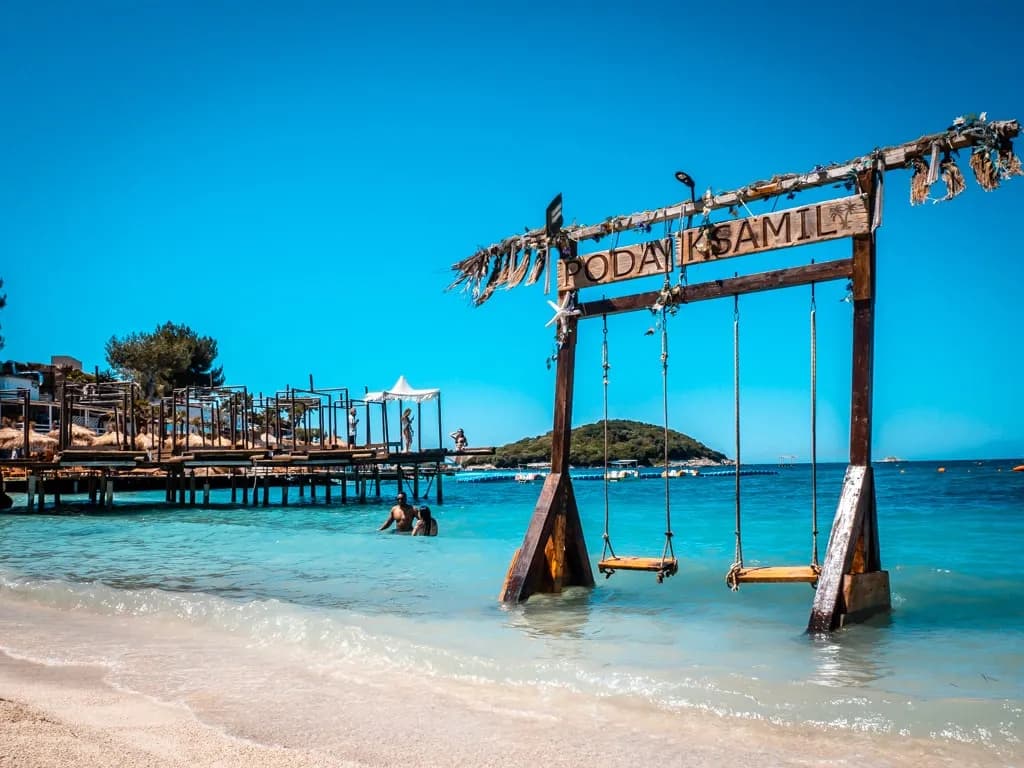 Albania nad jakim morzem? Odkryj piękno Adriatyku i Jońskiego Albania nad jakim morzem? Odkryj piękno Adriatyku i Jońskiego