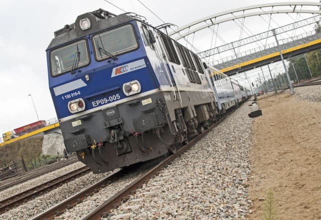 Bezpośredni pociąg z Katowic do Kołobrzegu – sprawdź rozkład i czas przejazdu Bezpośredni pociąg z Katowic do Kołobrzegu – sprawdź rozkład i czas przejazdu