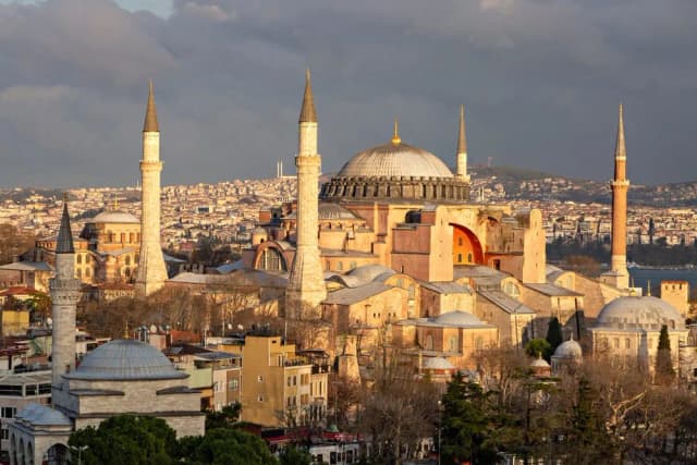 Morze nad którym leży Stambuł - odpowiedź na krzyżówkę Marmara Morze nad którym leży Stambuł - odpowiedź na krzyżówkę Marmara